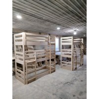 Трехъярусная кровать из массива ольхи Кодо