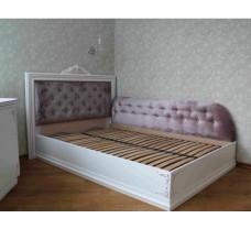 Красиве ліжко Вектра
